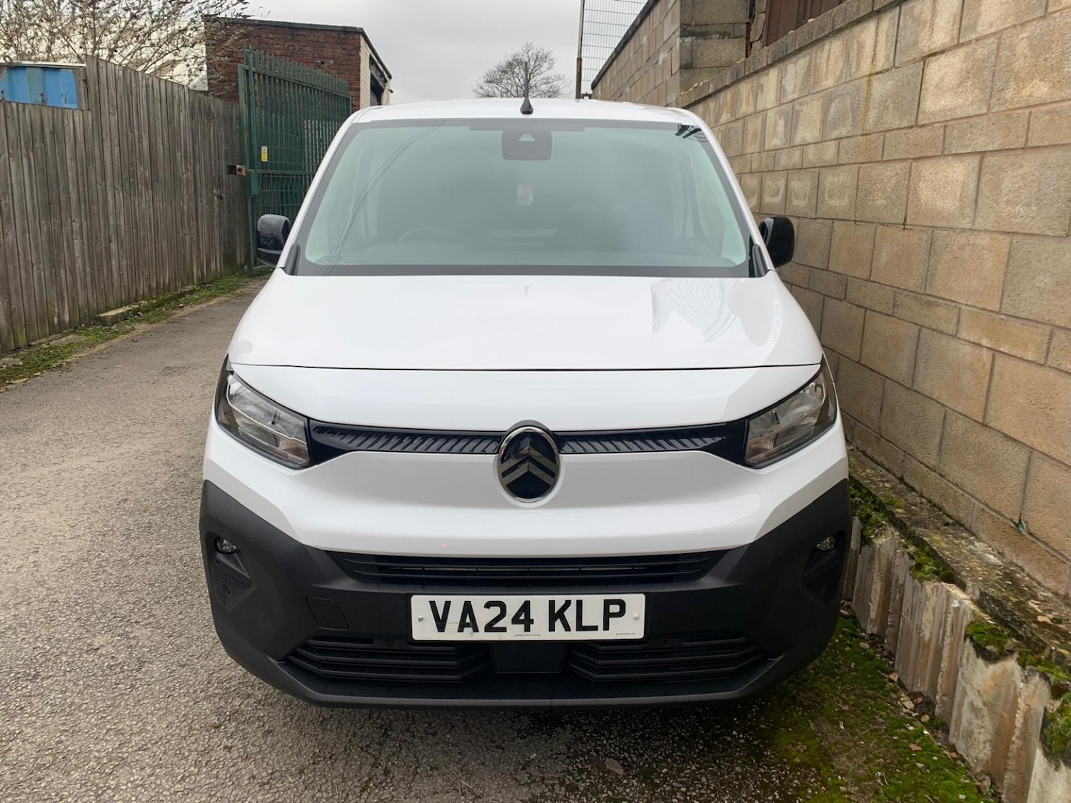 Used Citroen Berlingo 2024 for sale - 77516150: Photo 3