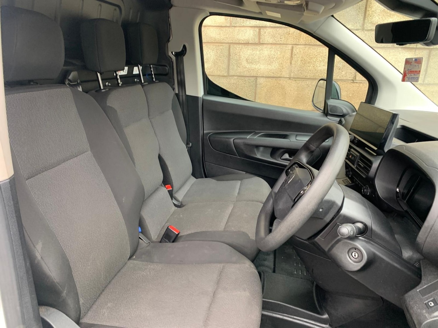 Used Citroen Berlingo 2024 for sale - 77516150: Photo 8