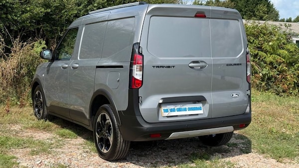 Used Ford Transit Courier 2024 for sale - 75487703: Photo 3