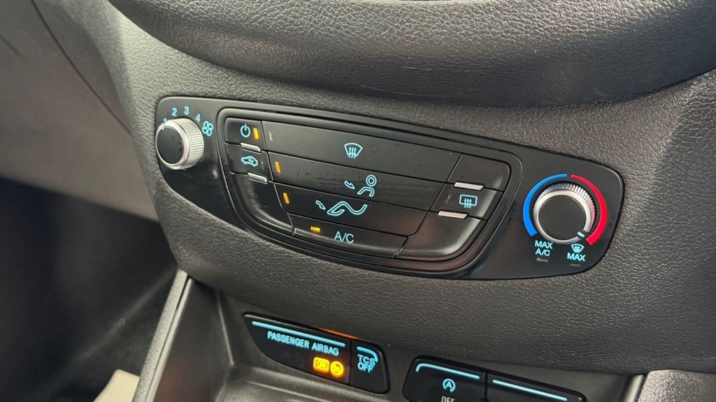 Used Ford Transit Courier 2020 for sale - 76740612: Photo 24