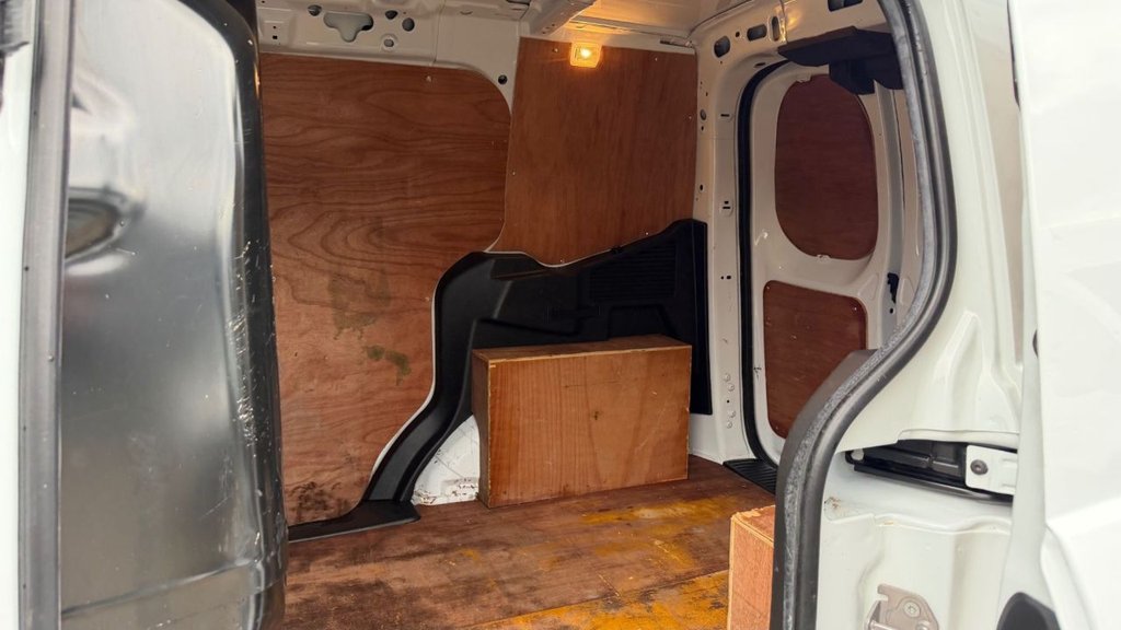 Used Ford Transit Courier 2020 for sale - 76740612: Photo 9
