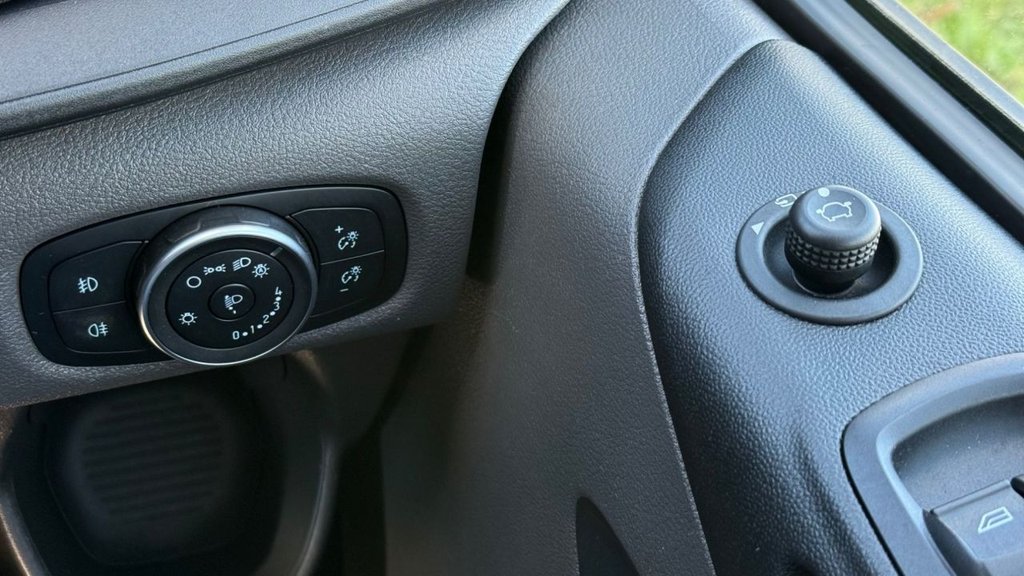 Used Ford Transit Custom 2022 for sale - 75703921: Photo 30