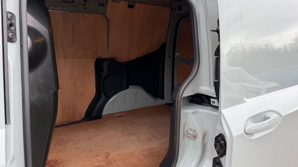 Used Ford Transit Courier 2024 for sale - 77849916: Photo 16