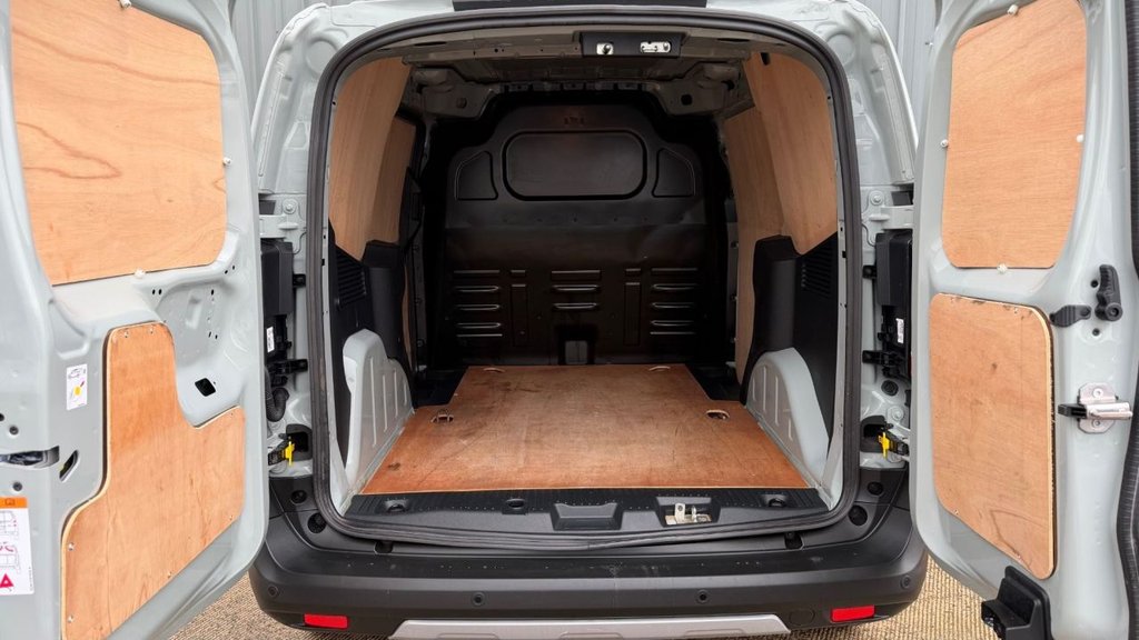 Used Ford Transit Courier 2024 for sale - 77849916: Photo 17