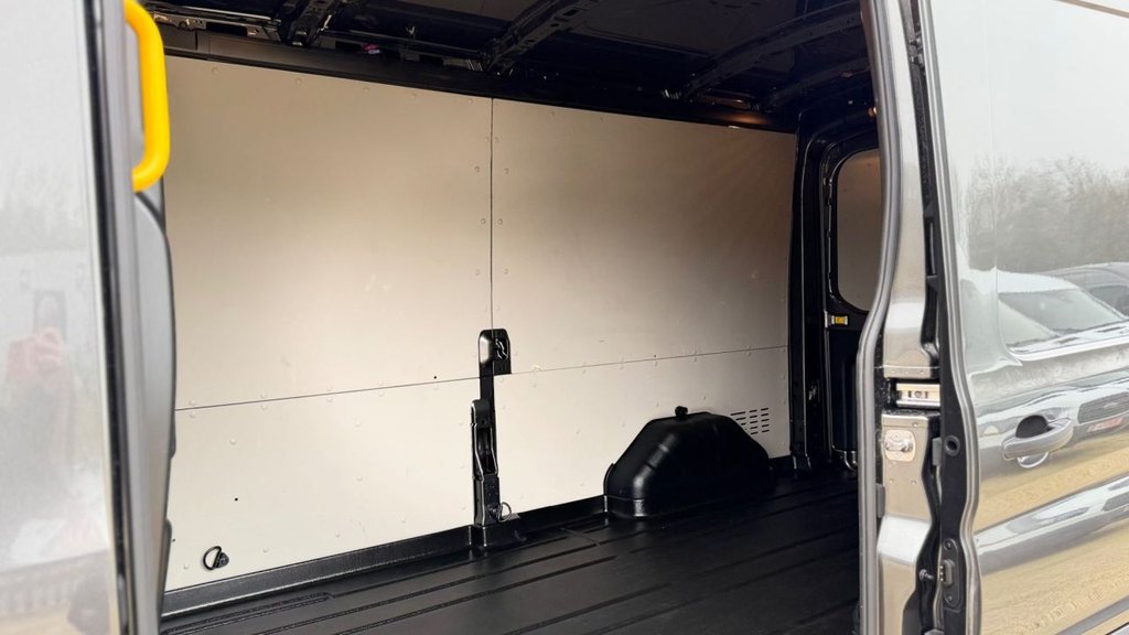 Used Ford Transit 2024 for sale - 77583121: Photo 13