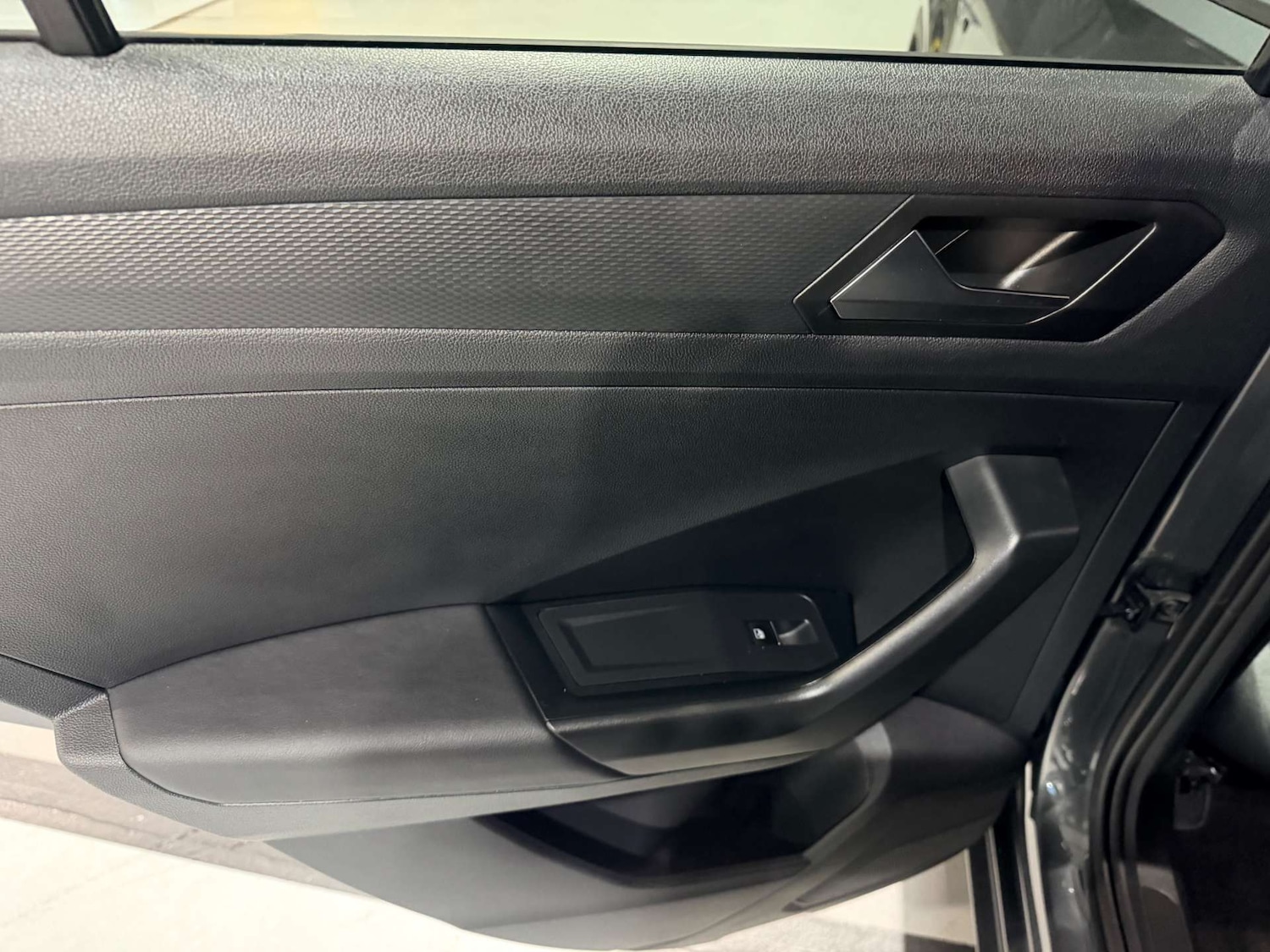 Used Volkswagen T-Roc 2020 for sale - 78112495: Photo 40