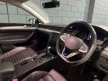 Used Volkswagen Passat 2022 for sale - 78315913: Photo