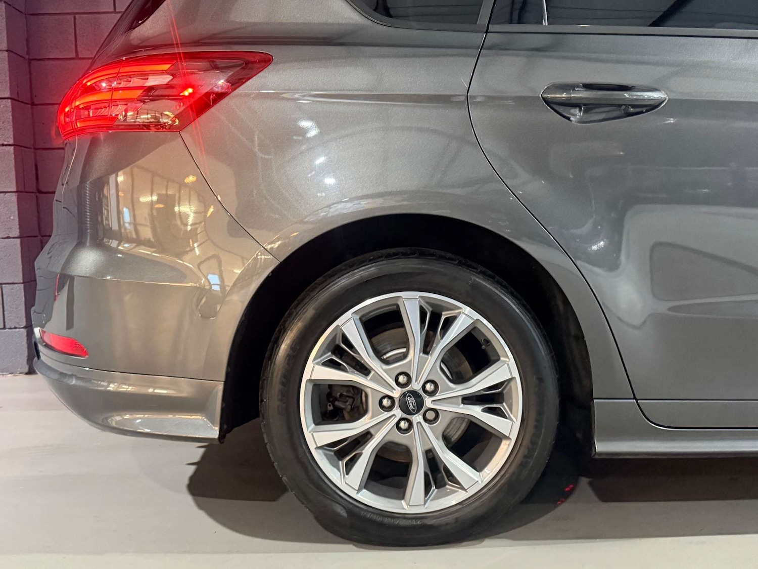 Used Ford S-Max 2019 for sale - 77533609: Photo 25