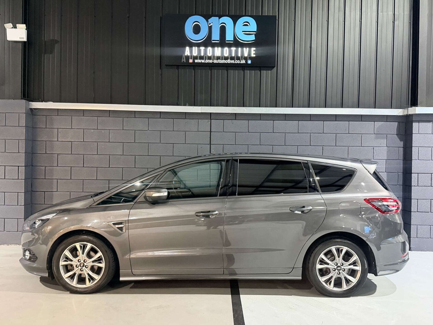 Used Ford S-Max 2019 for sale - 77533609: Photo 42
