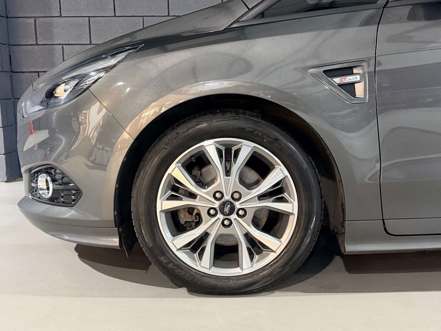 Used Ford S-Max 2019 for sale - 77533609: Photo 44