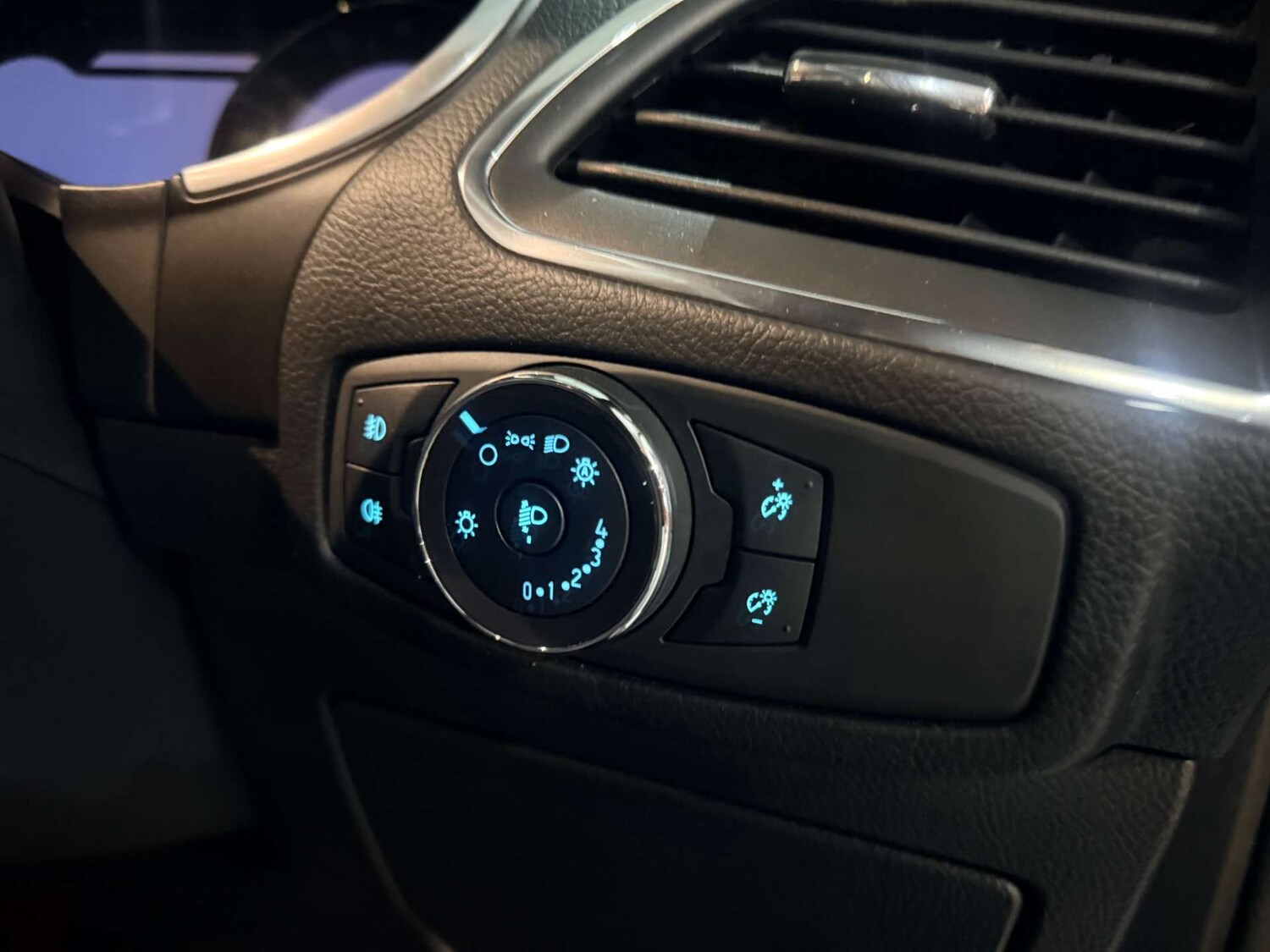 Used Ford S-Max 2019 for sale - 77533609: Photo 7