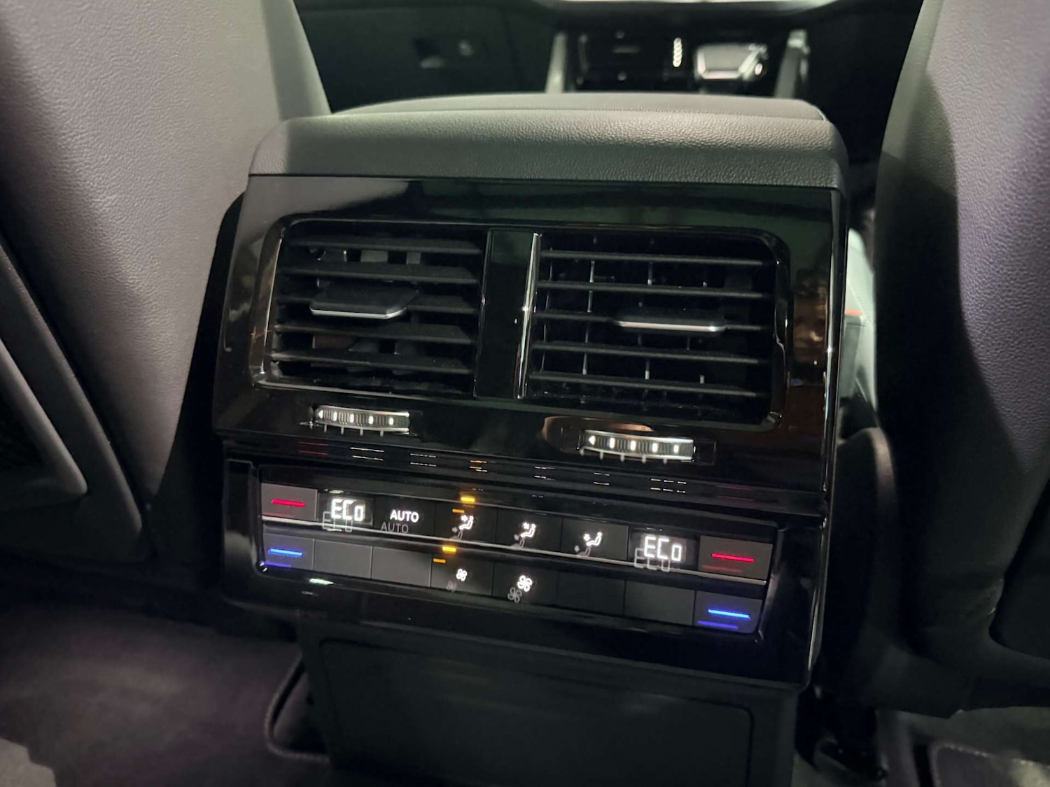 Used Volkswagen Touareg 2023 for sale - 78112490: Photo 25