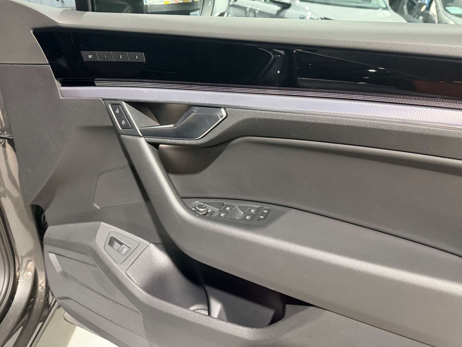 Used Volkswagen Touareg 2023 for sale - 78112490: Photo 37