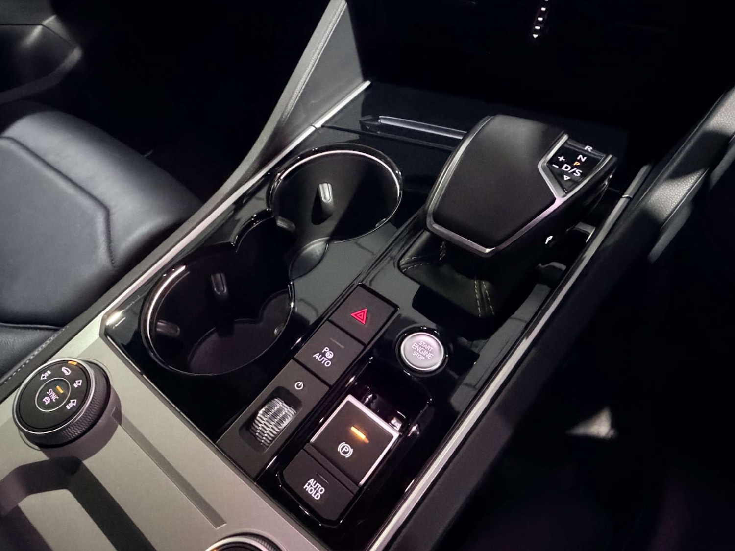 Used Volkswagen Touareg 2023 for sale - 78112490: Photo 49