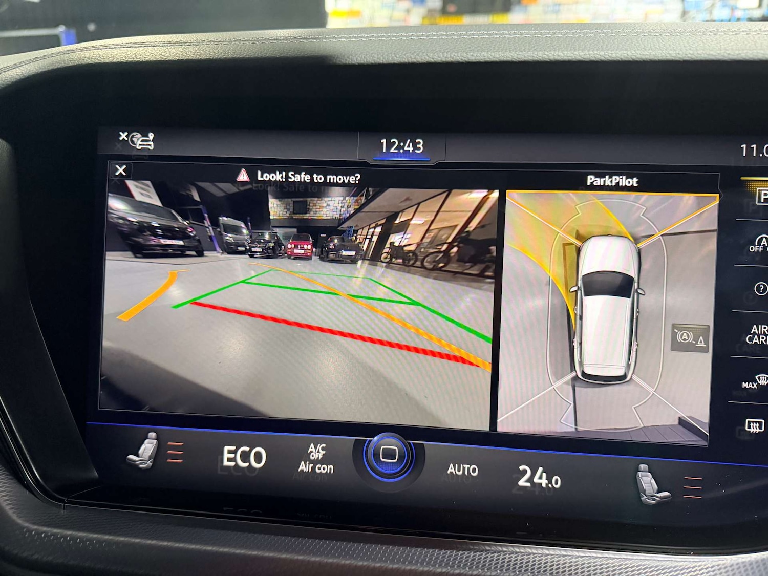 Used Volkswagen Touareg 2023 for sale - 78112490: Photo 68