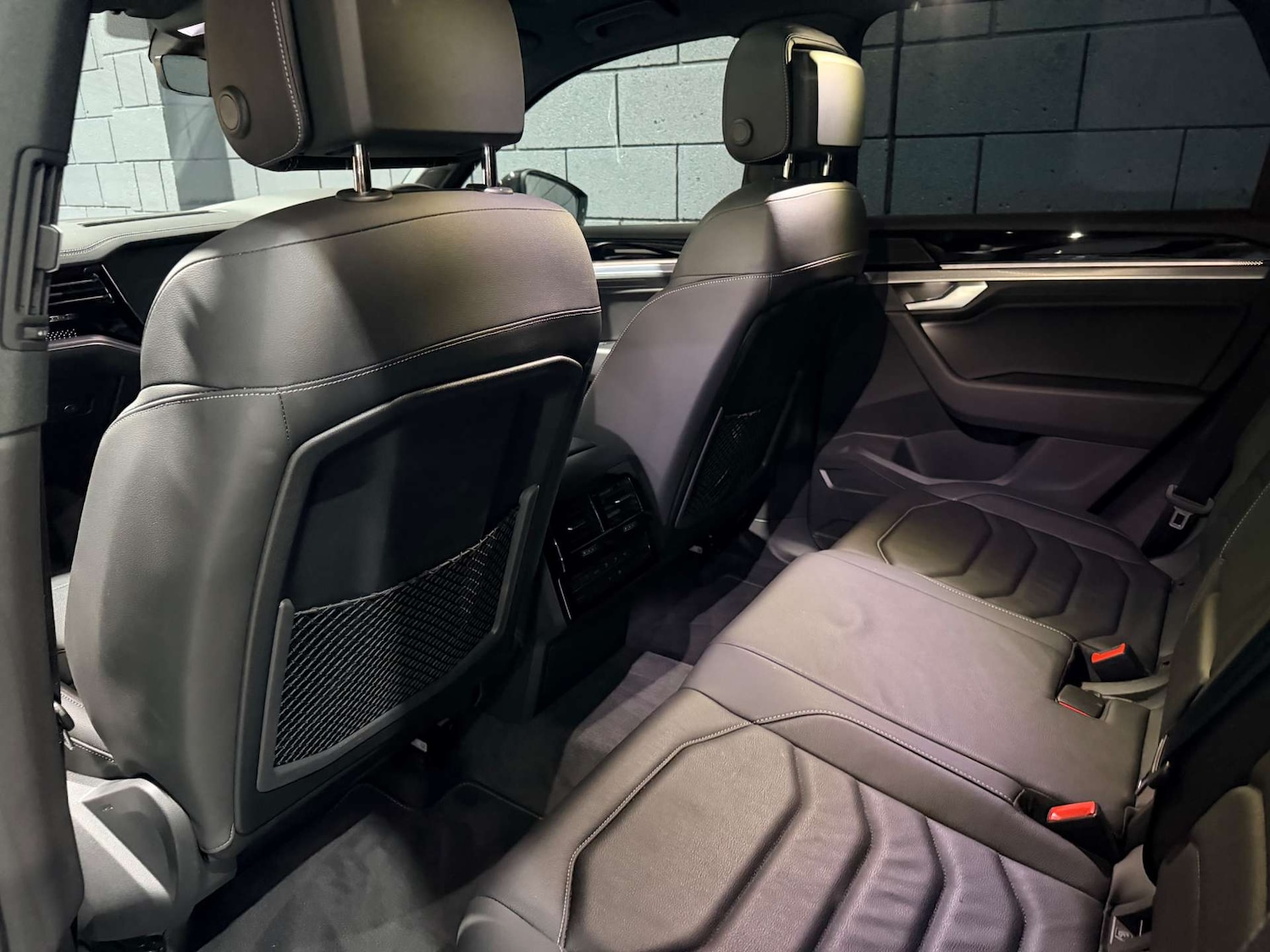 Used Volkswagen Touareg 2023 for sale - 78112490: Photo 76