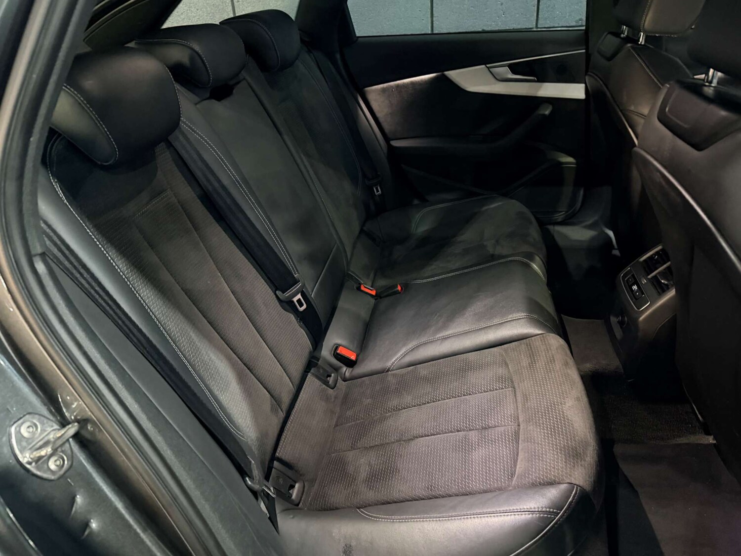 Used Audi A4 2019 for sale - 77544985: Photo 32