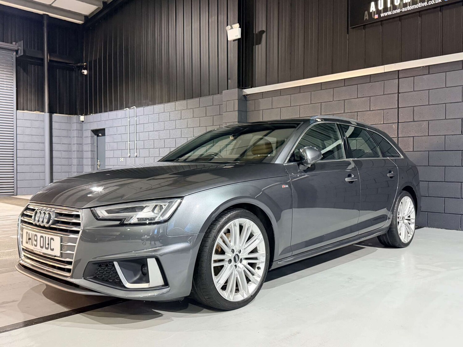 Used Audi A4 2019 for sale - 77544985: Photo 41