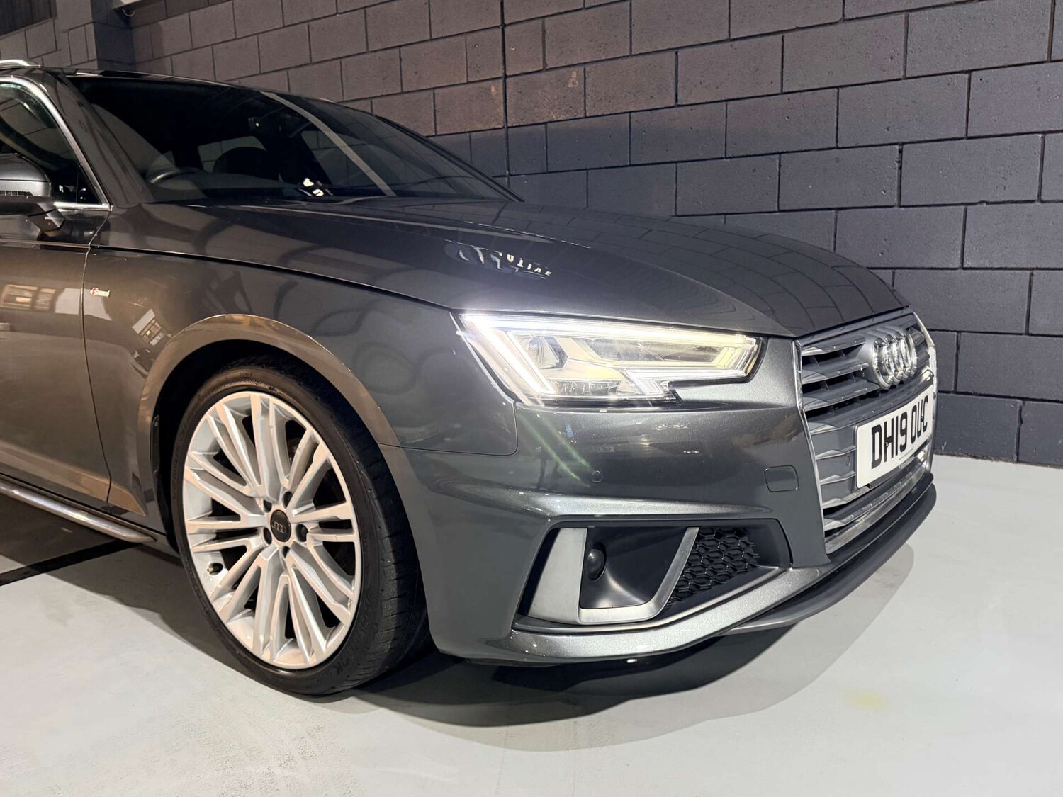 Used Audi A4 2019 for sale - 77544985: Photo 6