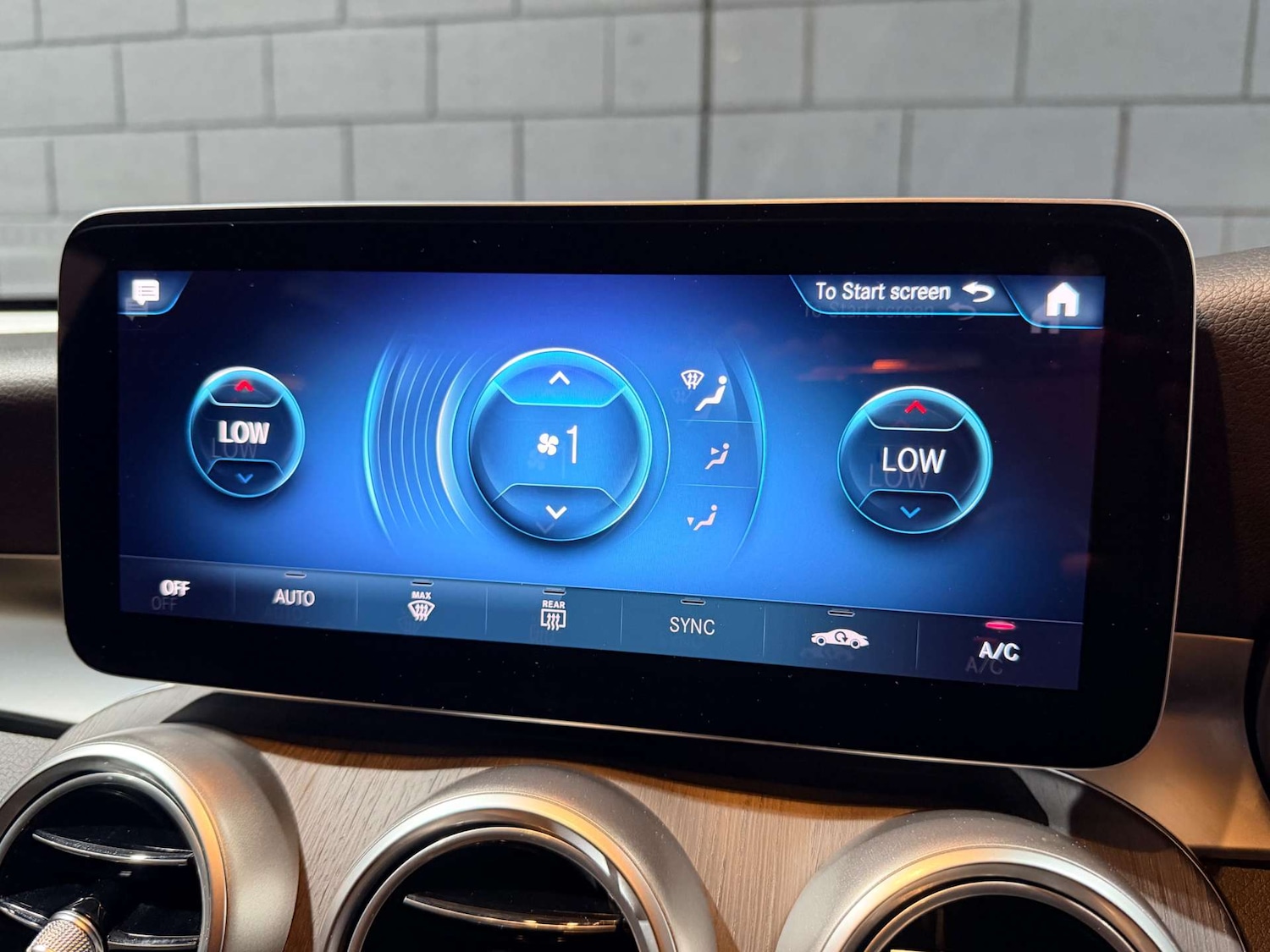 Used Mercedes-Benz GLC 2020 for sale - 77720563: Photo 36