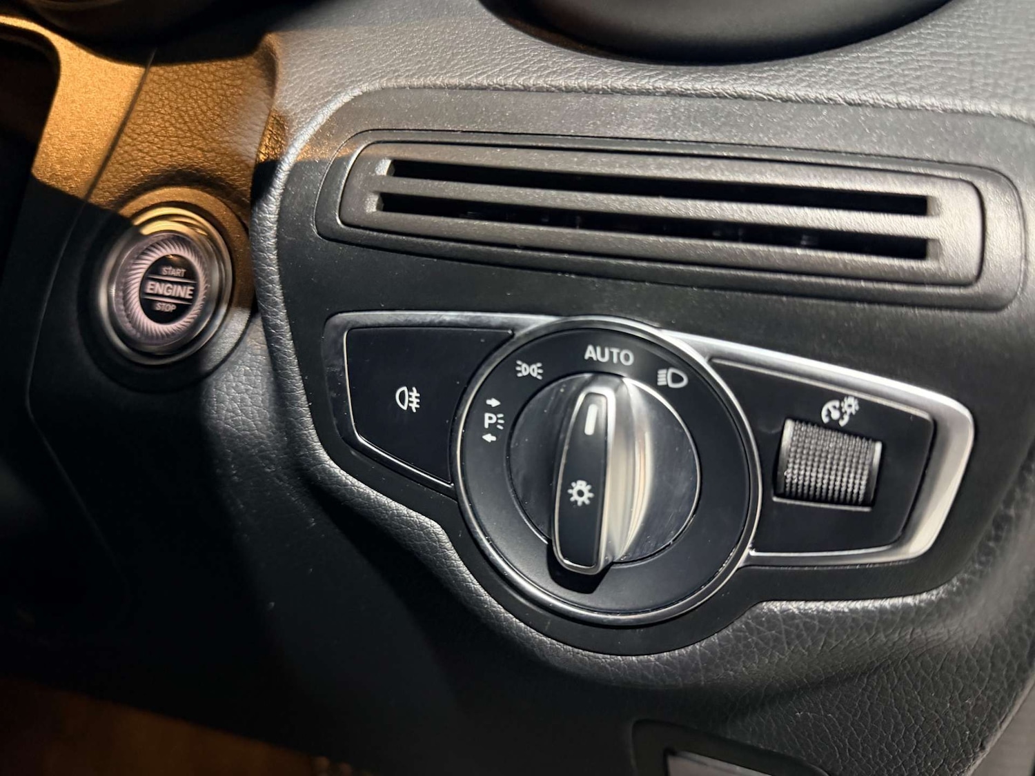 Used Mercedes-Benz GLC 2020 for sale - 77720563: Photo 62