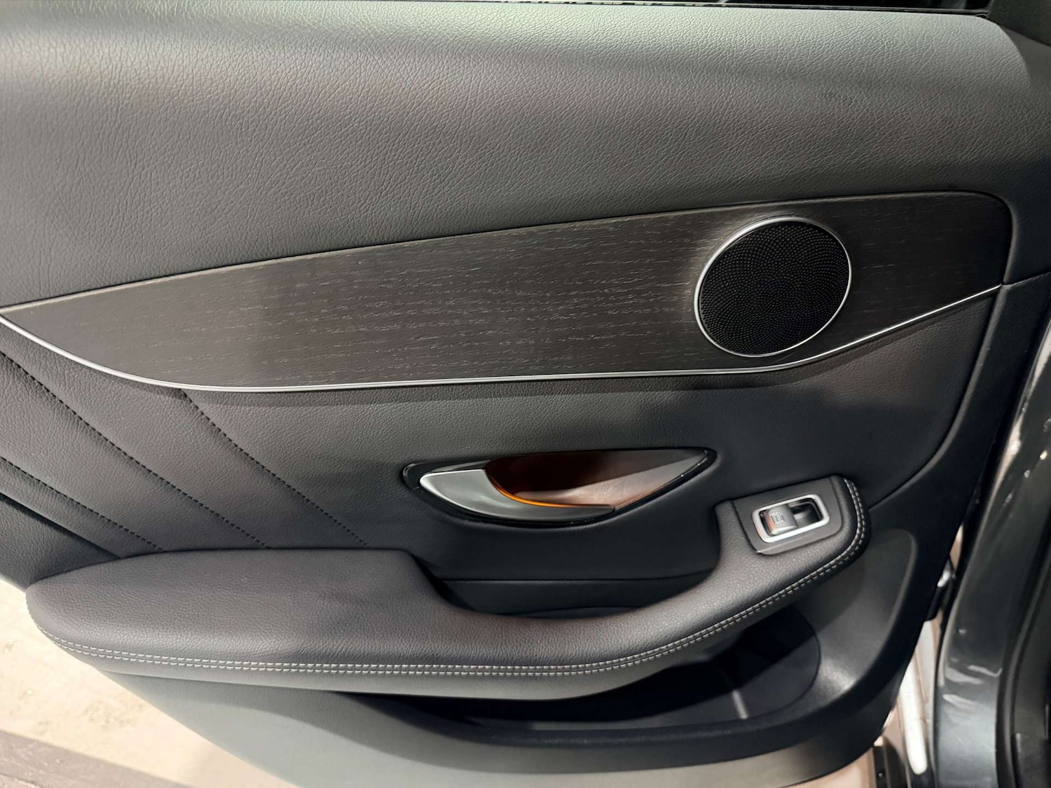 Used Mercedes-Benz GLC 2020 for sale - 77720563: Photo 65