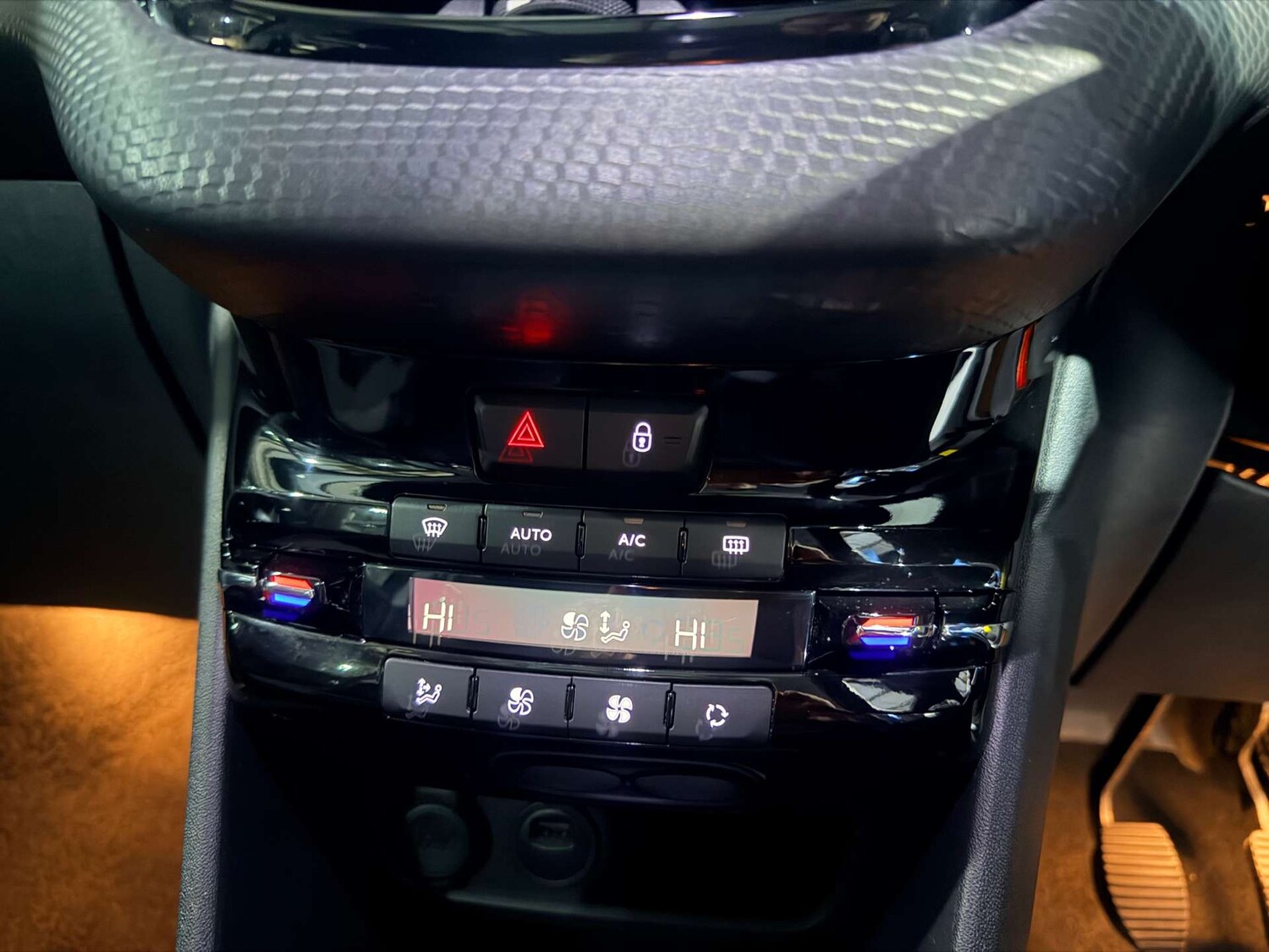 Used Peugeot 208 2019 for sale - 77556750: Photo 16