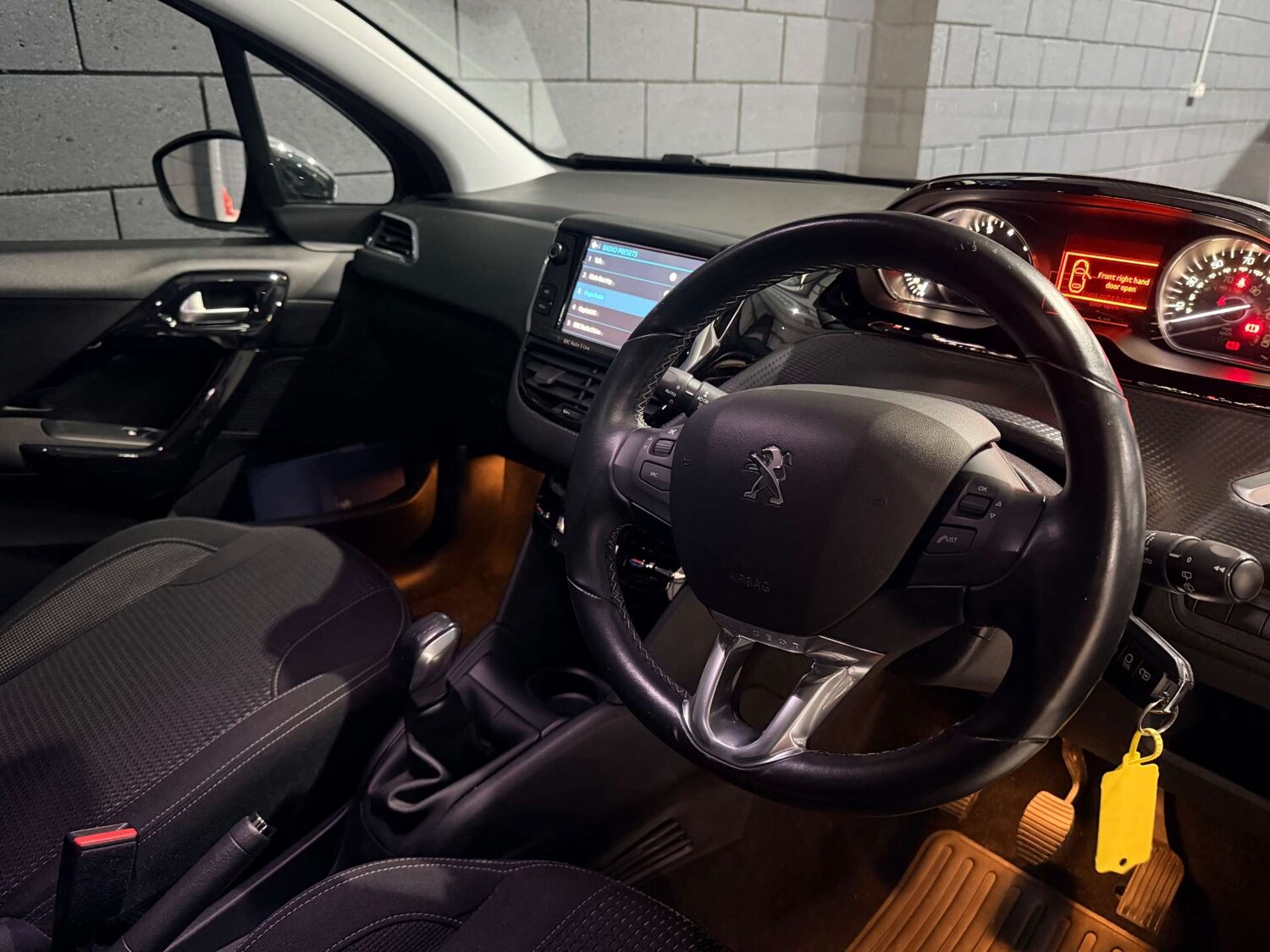 Used Peugeot 208 2019 for sale - 77556750: Photo 37