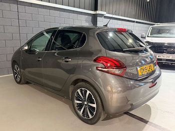 Used Peugeot 208 2019 for sale - 77556750: Photo