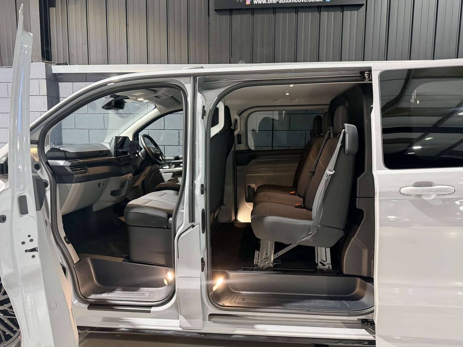 Used Ford Transit Custom 2025 for sale - 77937299: Photo 17