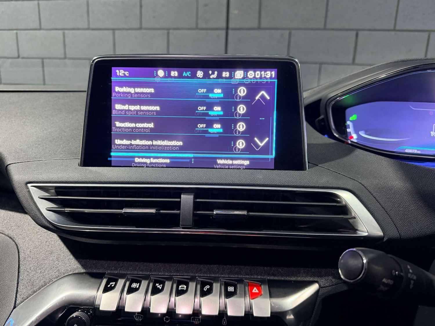 Used Peugeot 3008 2017 for sale - 77833272: Photo 14