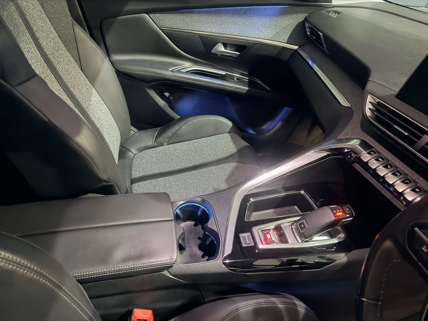 Used Peugeot 3008 2017 for sale - 77833272: Photo 41