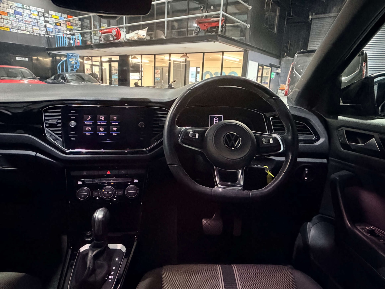 Used Volkswagen T-Roc 2021 for sale - 78131931: Photo 21