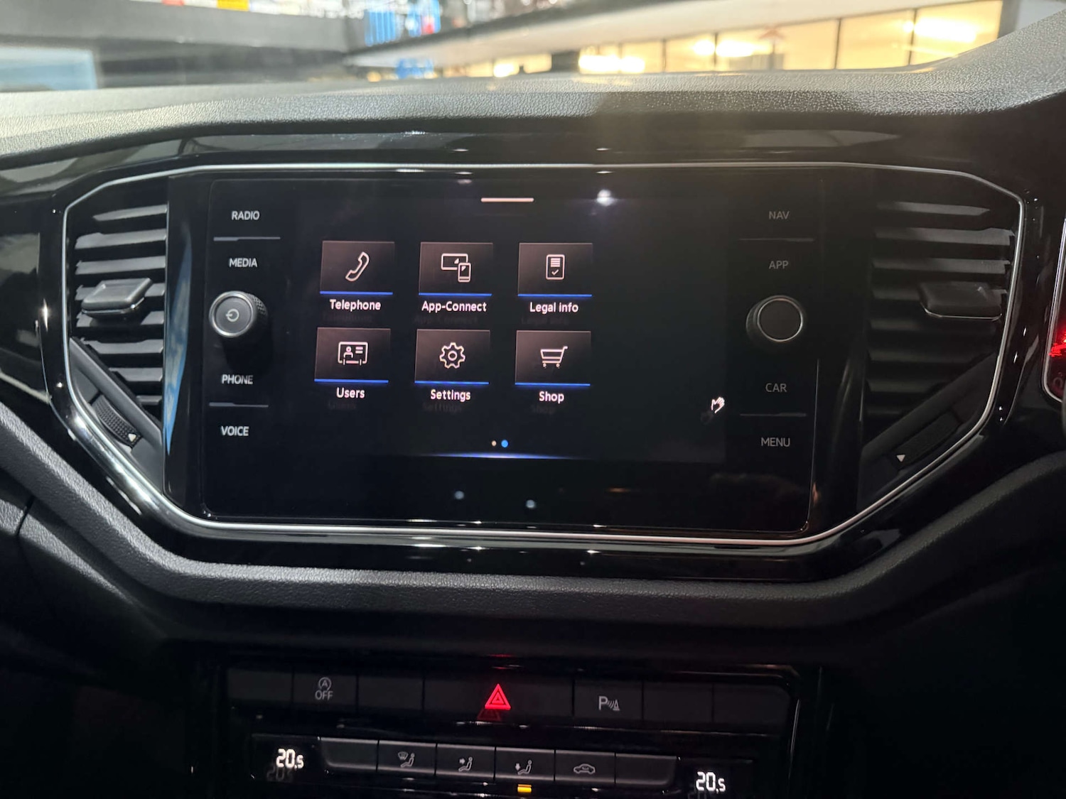 Used Volkswagen T-Roc 2021 for sale - 78131931: Photo 24