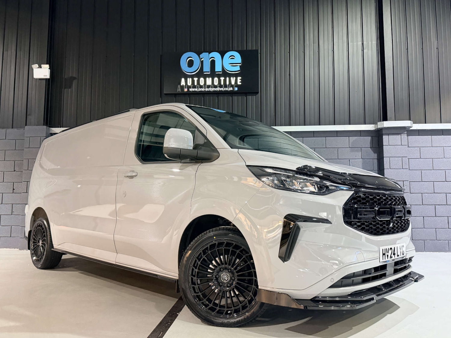 Used Ford Transit Custom 2024 for sale - 77877317: Photo 3