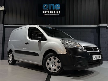 Used Peugeot Partner 2018 for sale - 79140111: Photo