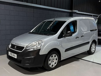 Used Peugeot Partner 2018 for sale - 79140111: Photo