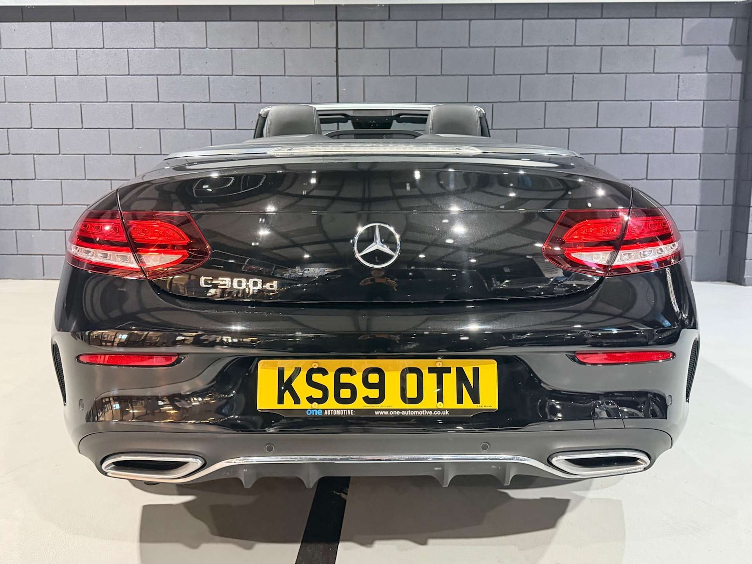 Used Mercedes-Benz C Class 2020 for sale - 78018648: Photo 3