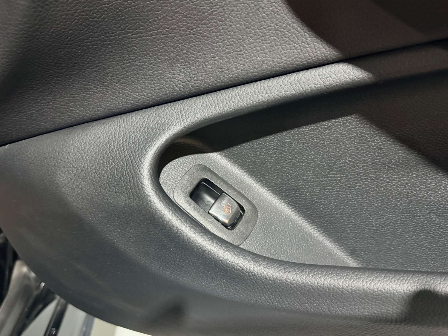 Used Mercedes-Benz C Class 2020 for sale - 78018648: Photo 39