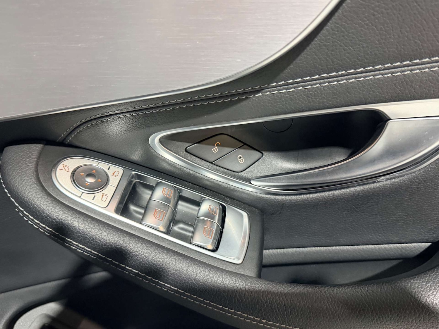 Used Mercedes-Benz C Class 2020 for sale - 78018648: Photo 40