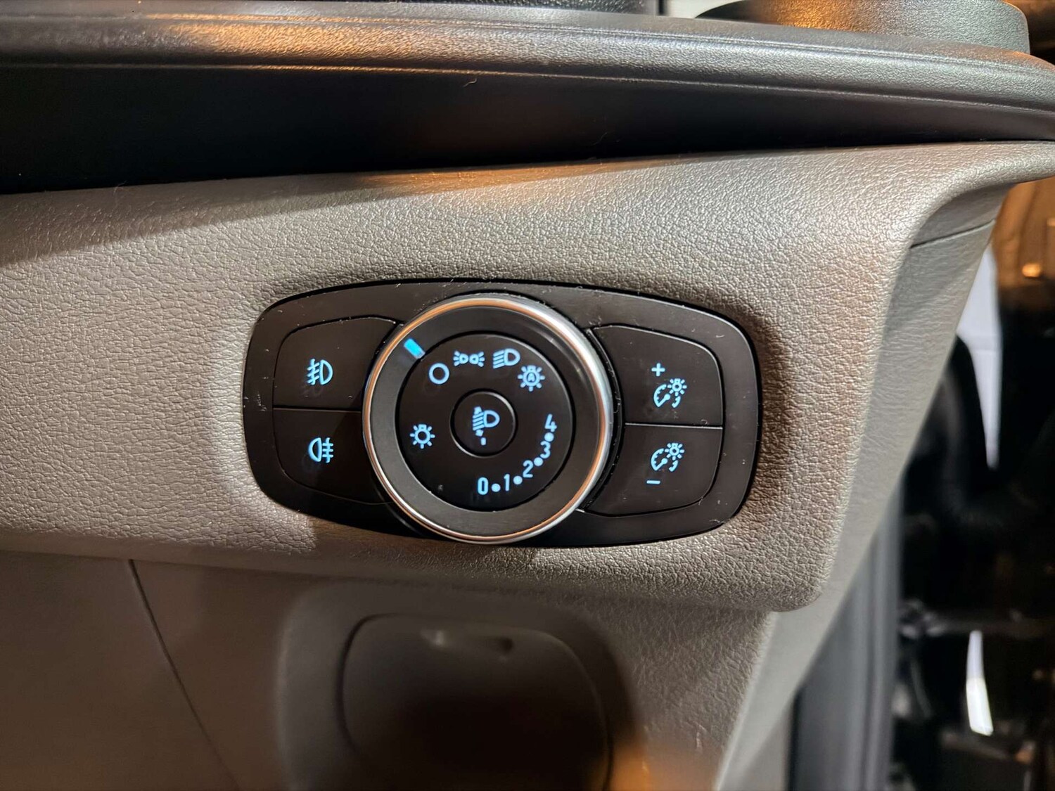 Used Ford Transit Custom 2022 for sale - 77937292: Photo 13