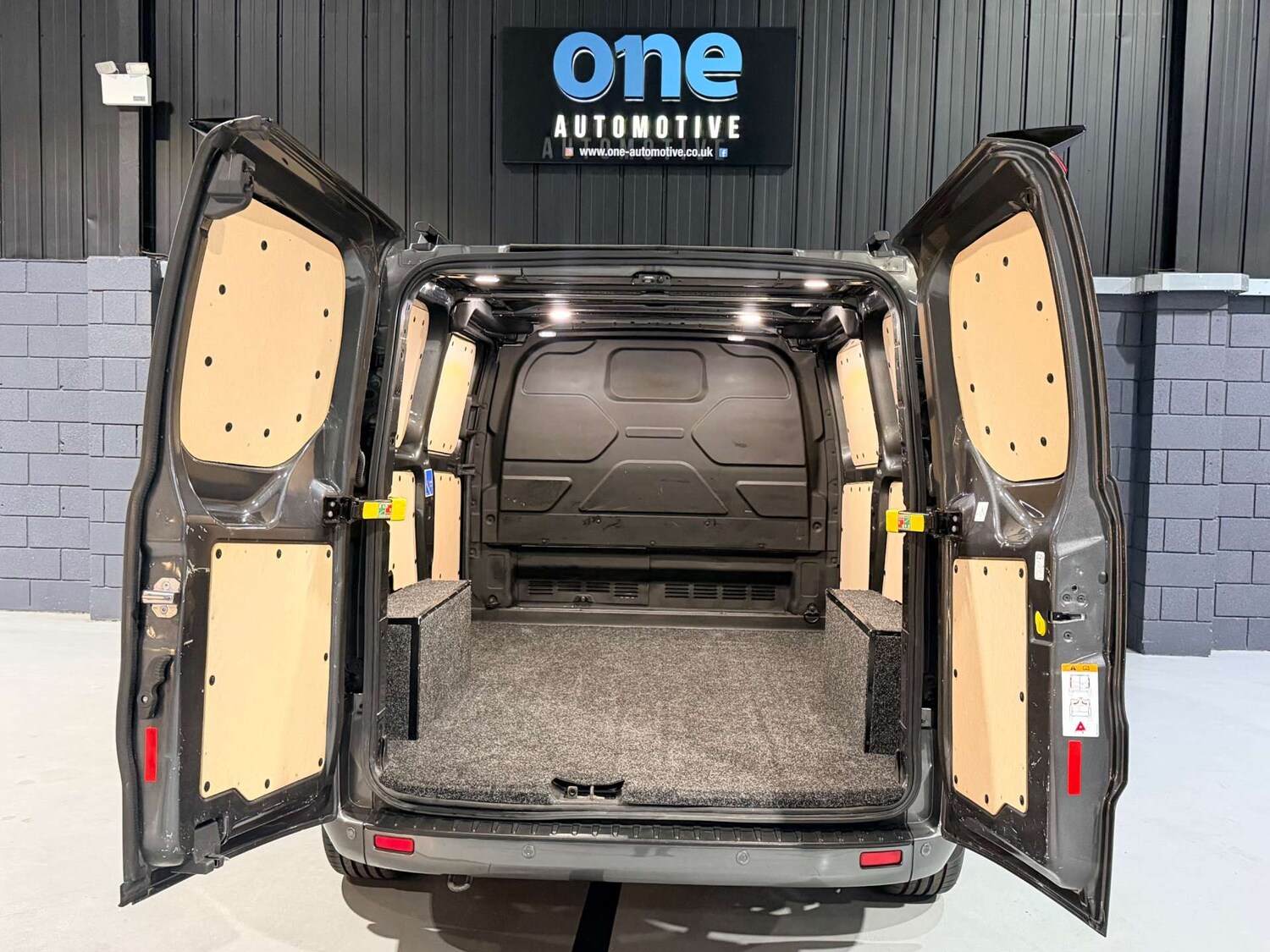 Used Ford Transit Custom 2022 for sale - 77937292: Photo 8