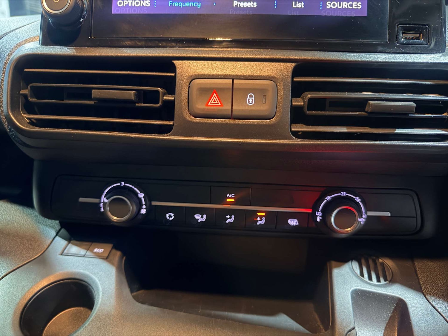 Used Peugeot Partner 2021 for sale - 77643211: Photo 10