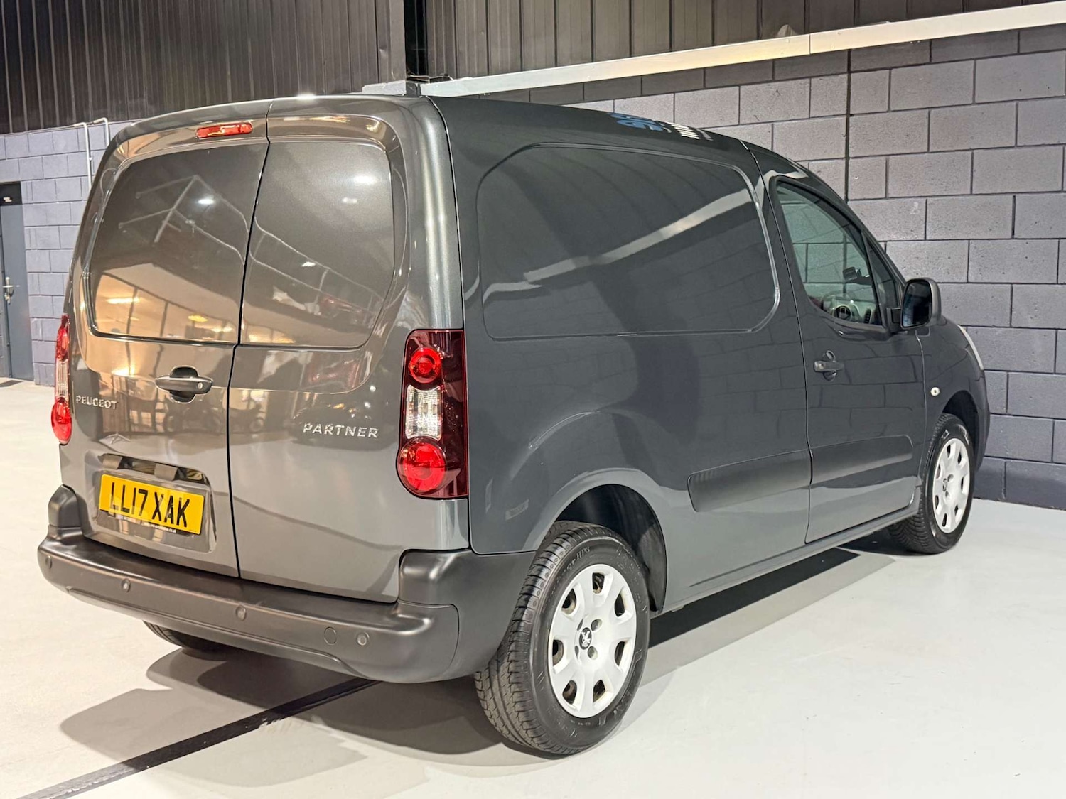 Used Peugeot Partner 2017 for sale - 78097417: Photo 14