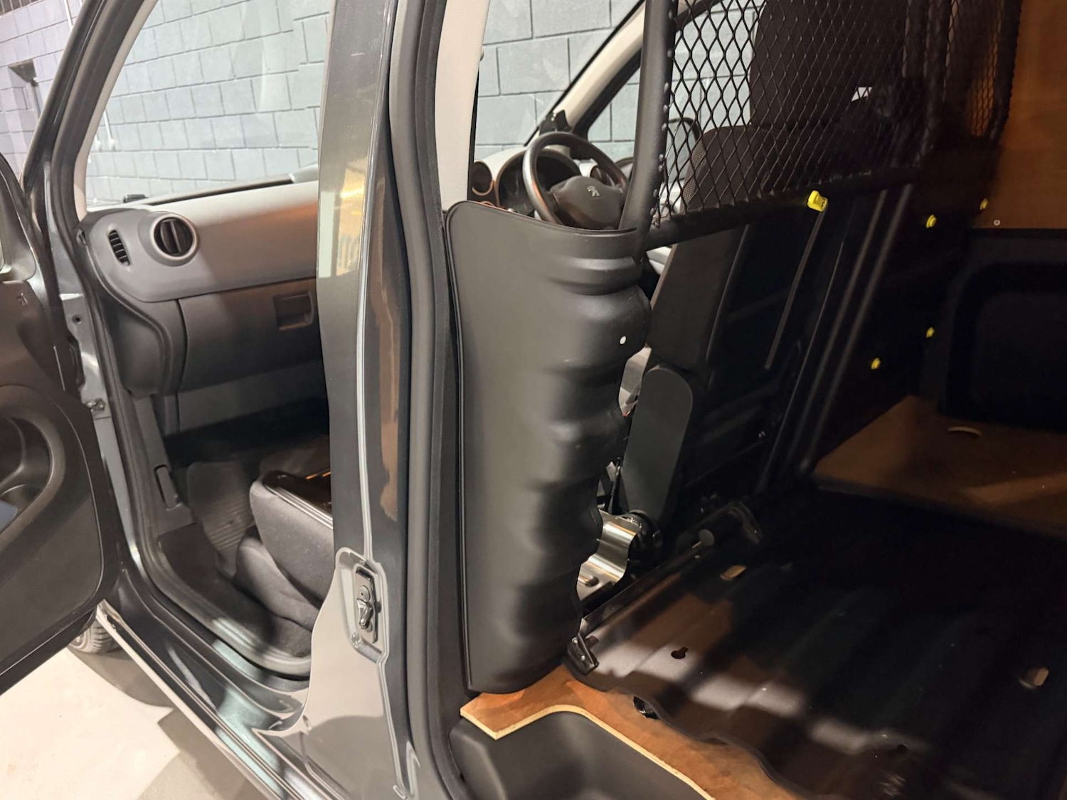 Used Peugeot Partner 2017 for sale - 78097417: Photo 17