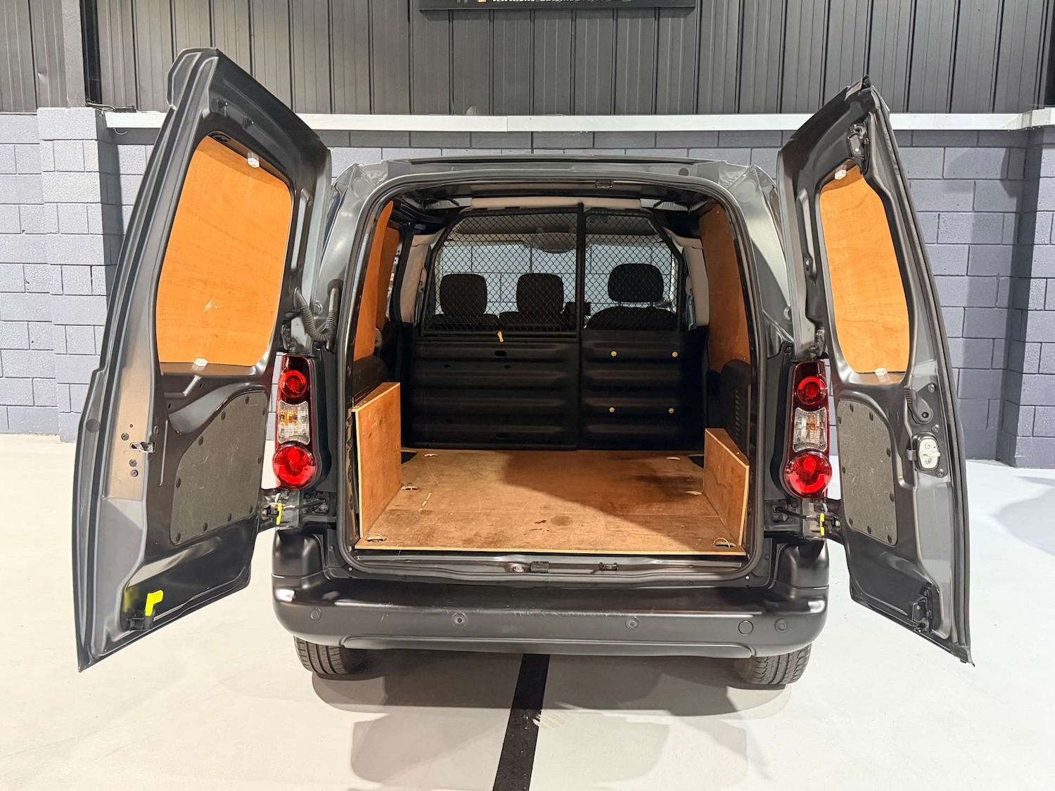 Used Peugeot Partner 2017 for sale - 78097417: Photo 22