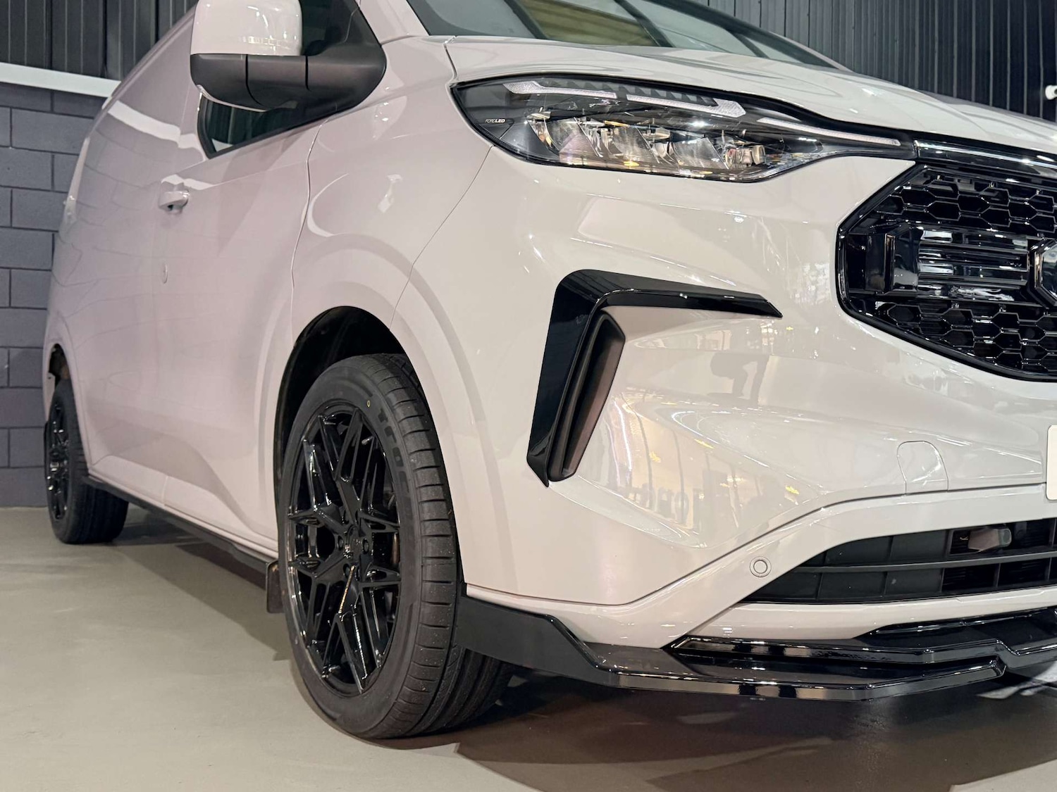 Used Ford Transit Custom 2024 for sale - 77544989: Photo 42