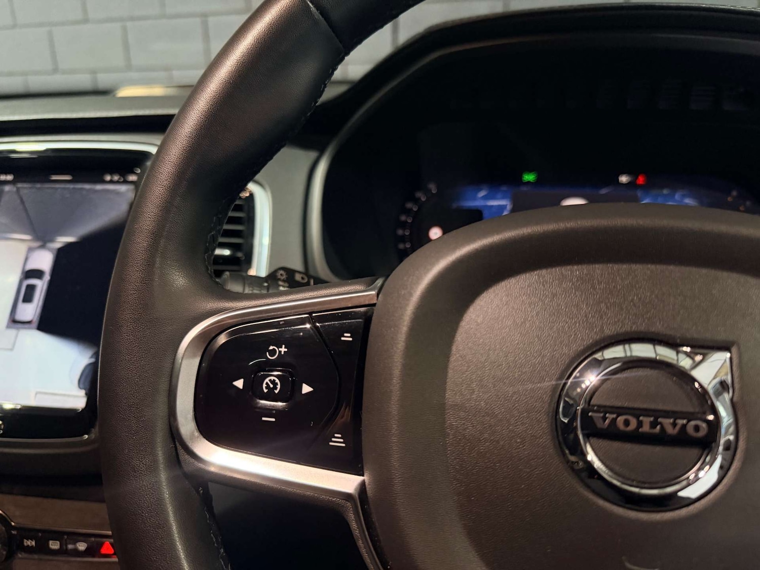 Used Volvo XC90 2023 for sale - 78179669: Photo 50