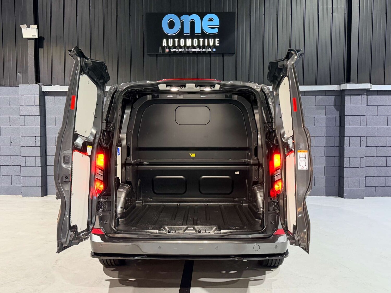 Used Ford Transit Custom 2025 for sale - 77616133: Photo 33