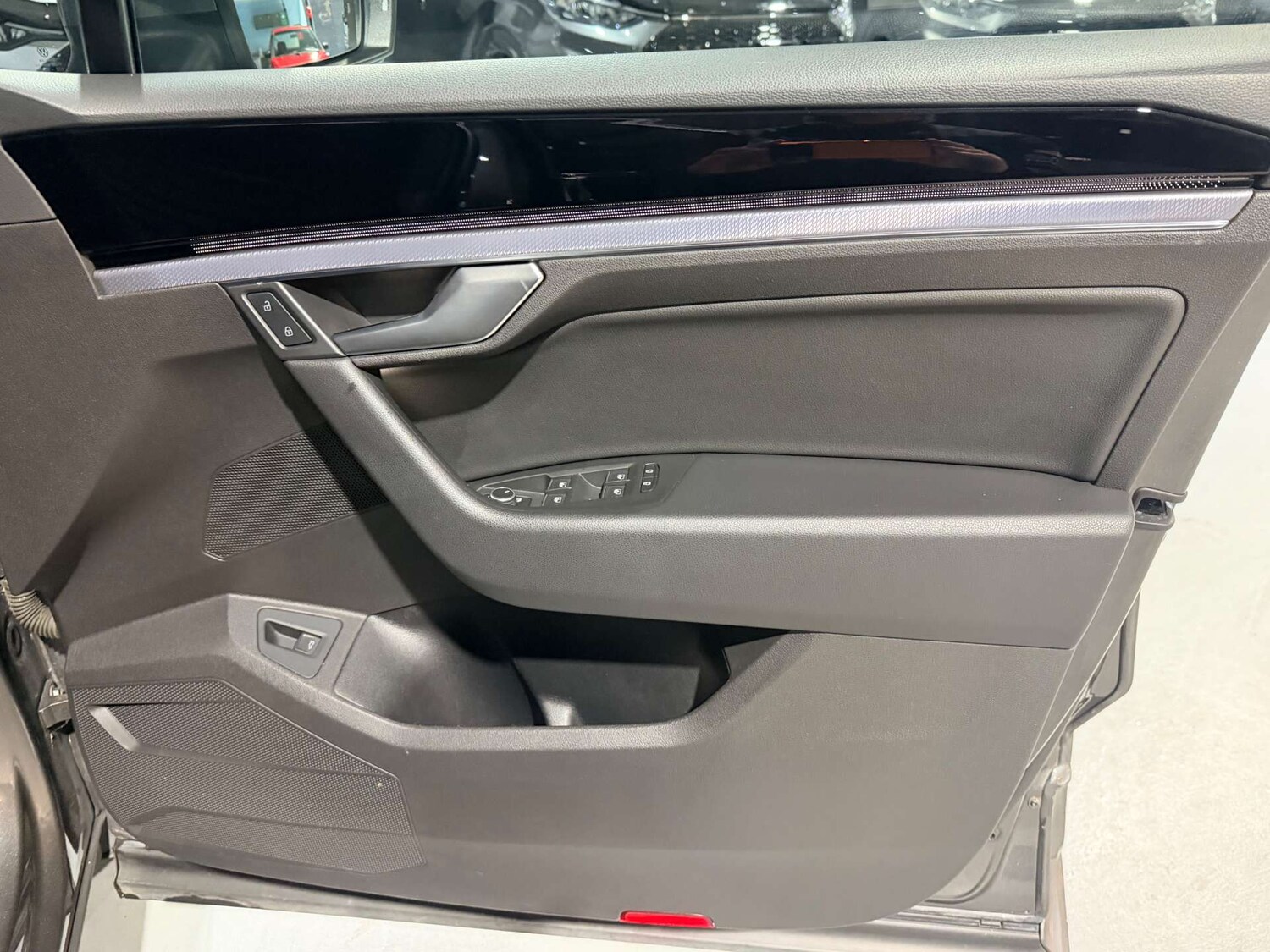 Used Volkswagen Touareg 2019 for sale - 77678679: Photo 17